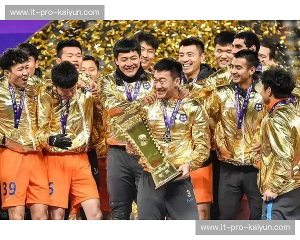 绿茵征途，谁主沉浮？山东鲁能与阿德莱德的亚洲杯巅峰对决